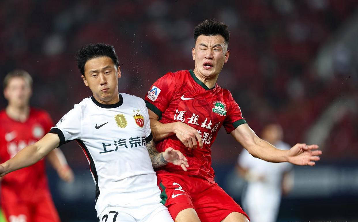 开云体育登录-国安客场大胜上港，霸气表现稳居榜首