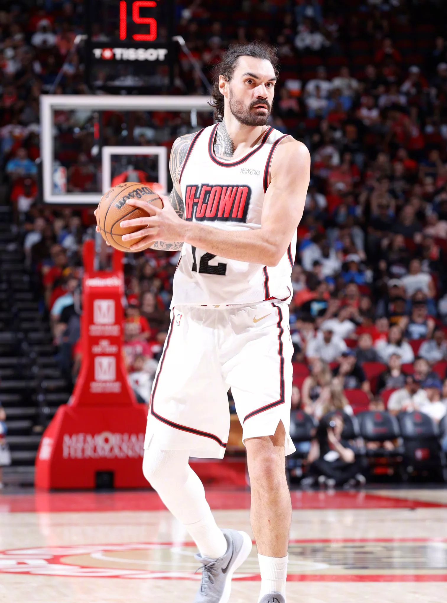 开云体育中国-火箭队主帅赞扬球员表现，冲击季后赛