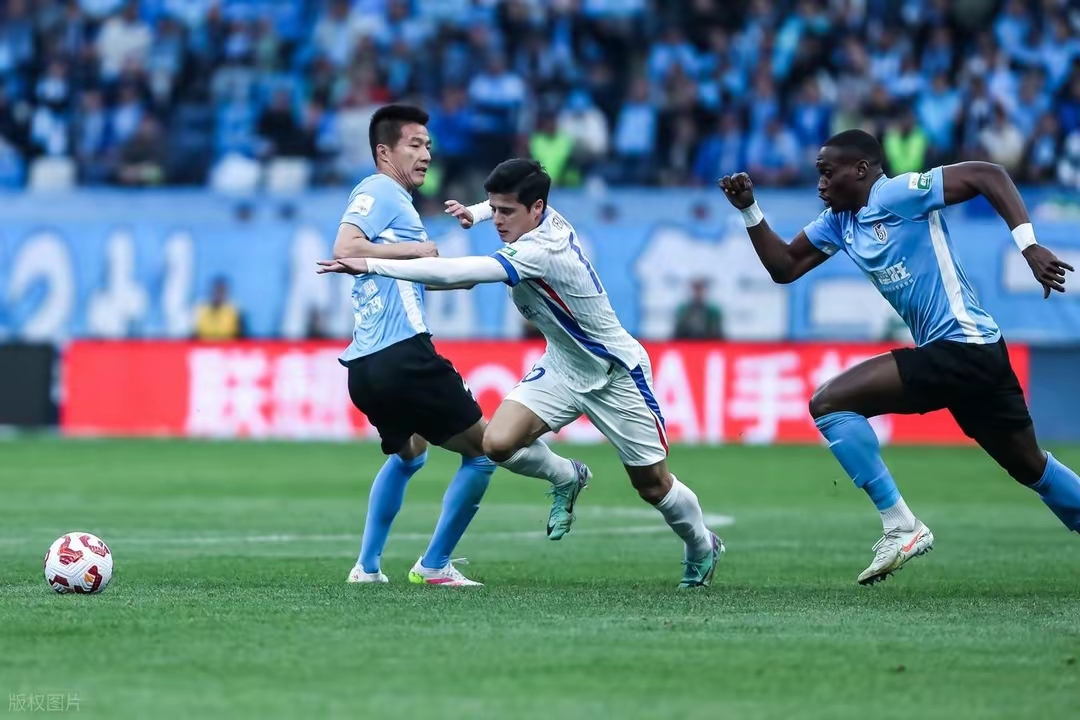 开云下载-吉林龙威大胜，继续领跑积分榜