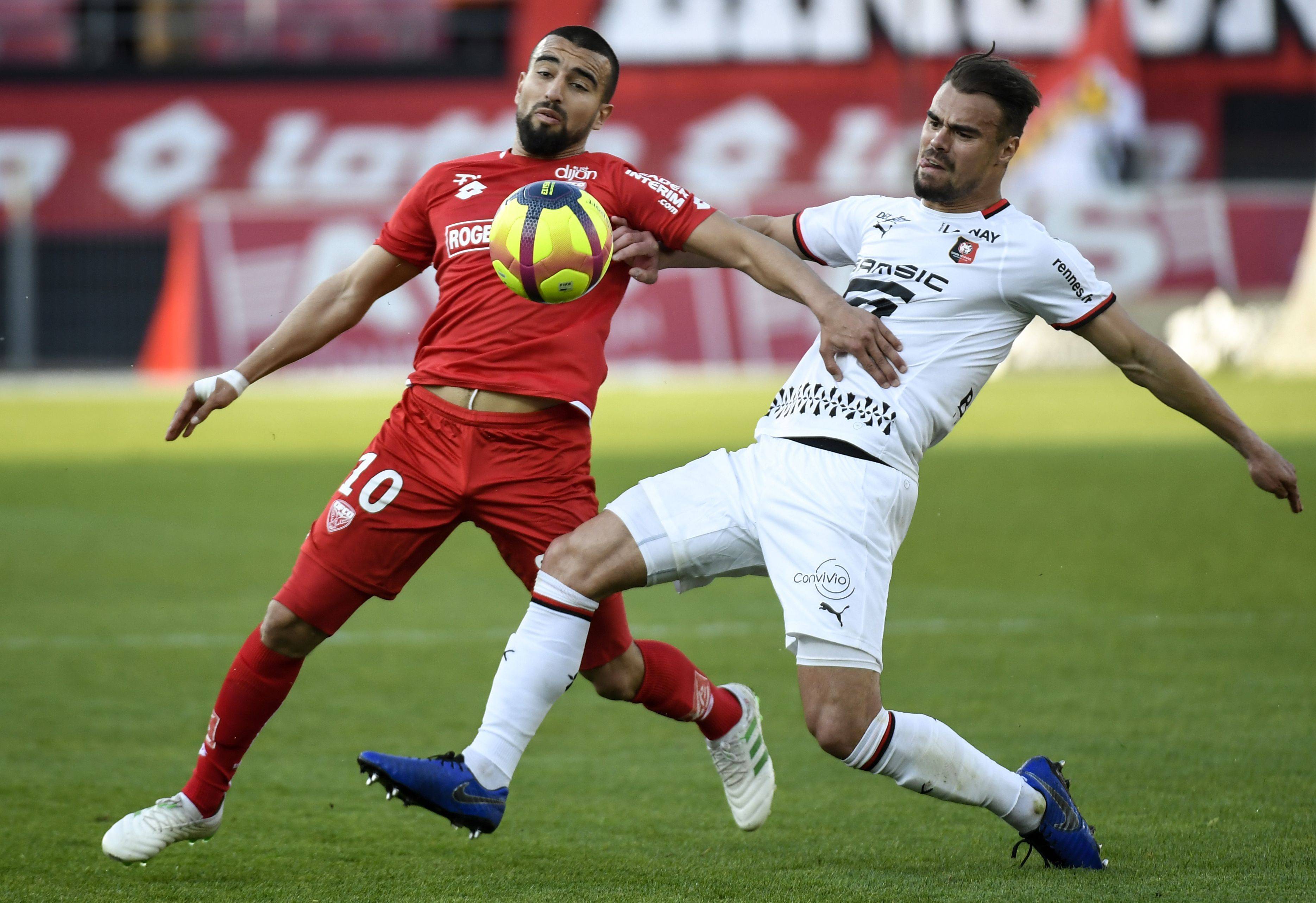 包含亚眠主场告别空荡荡，期待下轮反弹的词条