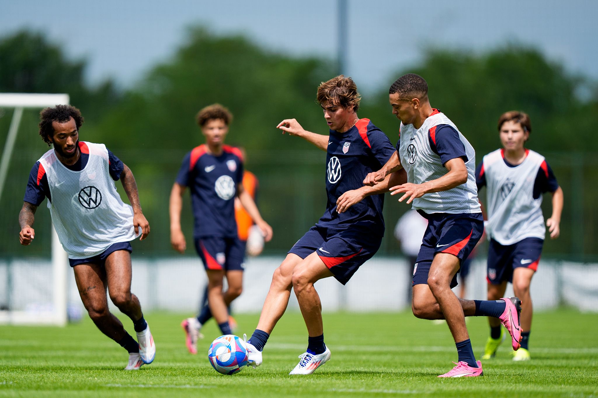 欧洲顶级球队备战下一轮国际比赛