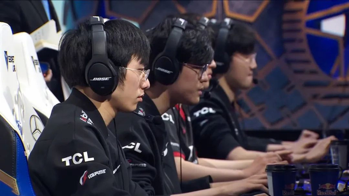 开云体育APP下载-BLG轻取C9，Viper开启传奇时刻激烈交锋成都决赛之夜，成为赛场最大亮点