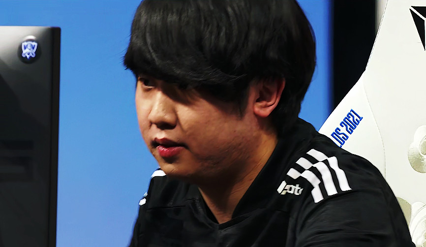 开云平台-TL险胜SHR，ShowMaker完成史诗逆转鏖战多局全球总决赛，让粉丝疯狂欢呼