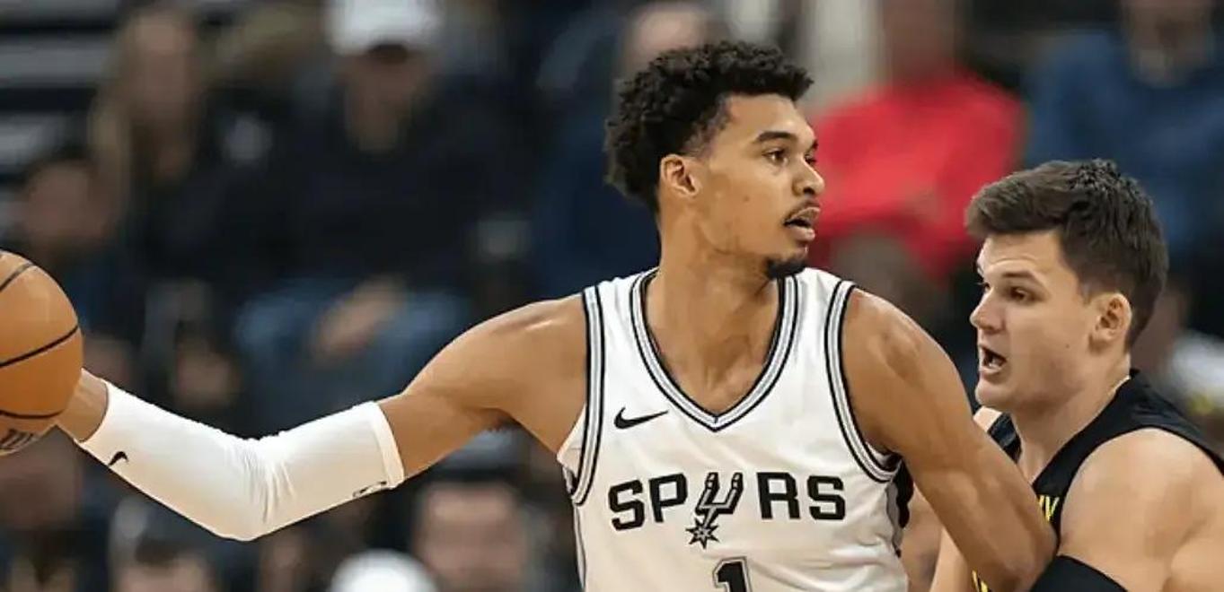 爵士负于马刺，遭遇连败