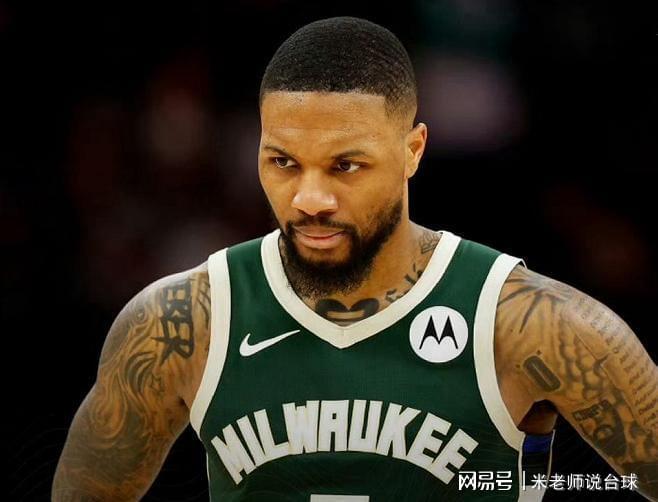 开拓者不敌马刺，利拉德孤军奋战无力回天