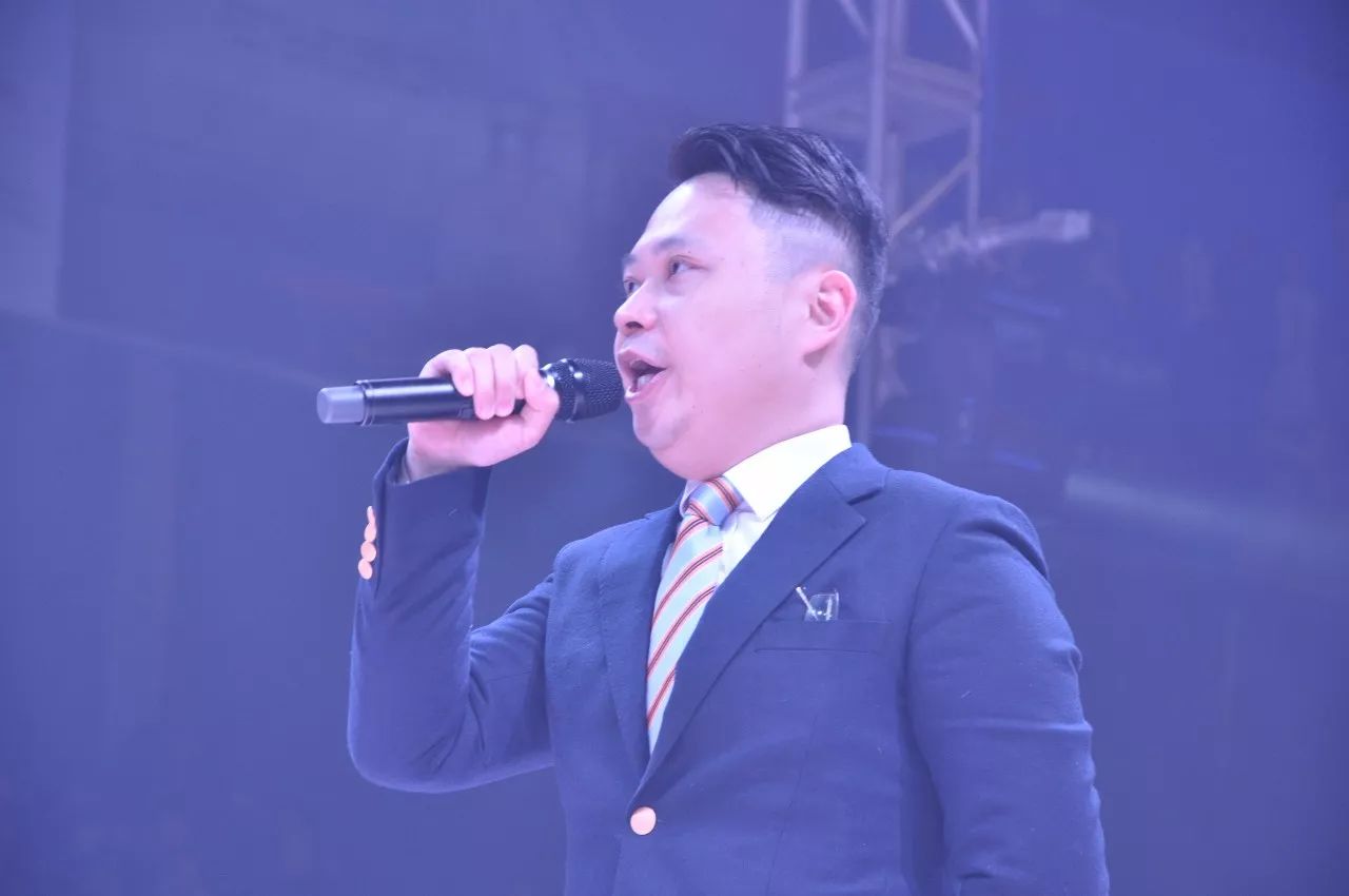 纷争激斗引关注，各队经历比拼赢得掌声