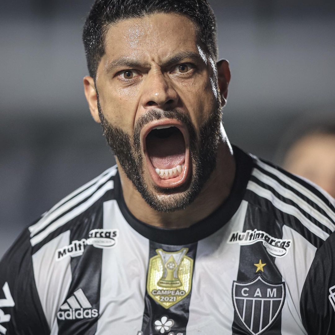 开云体育登录-烏斯塔隊球員全力以赴，为球队取得胜利贡獻力量