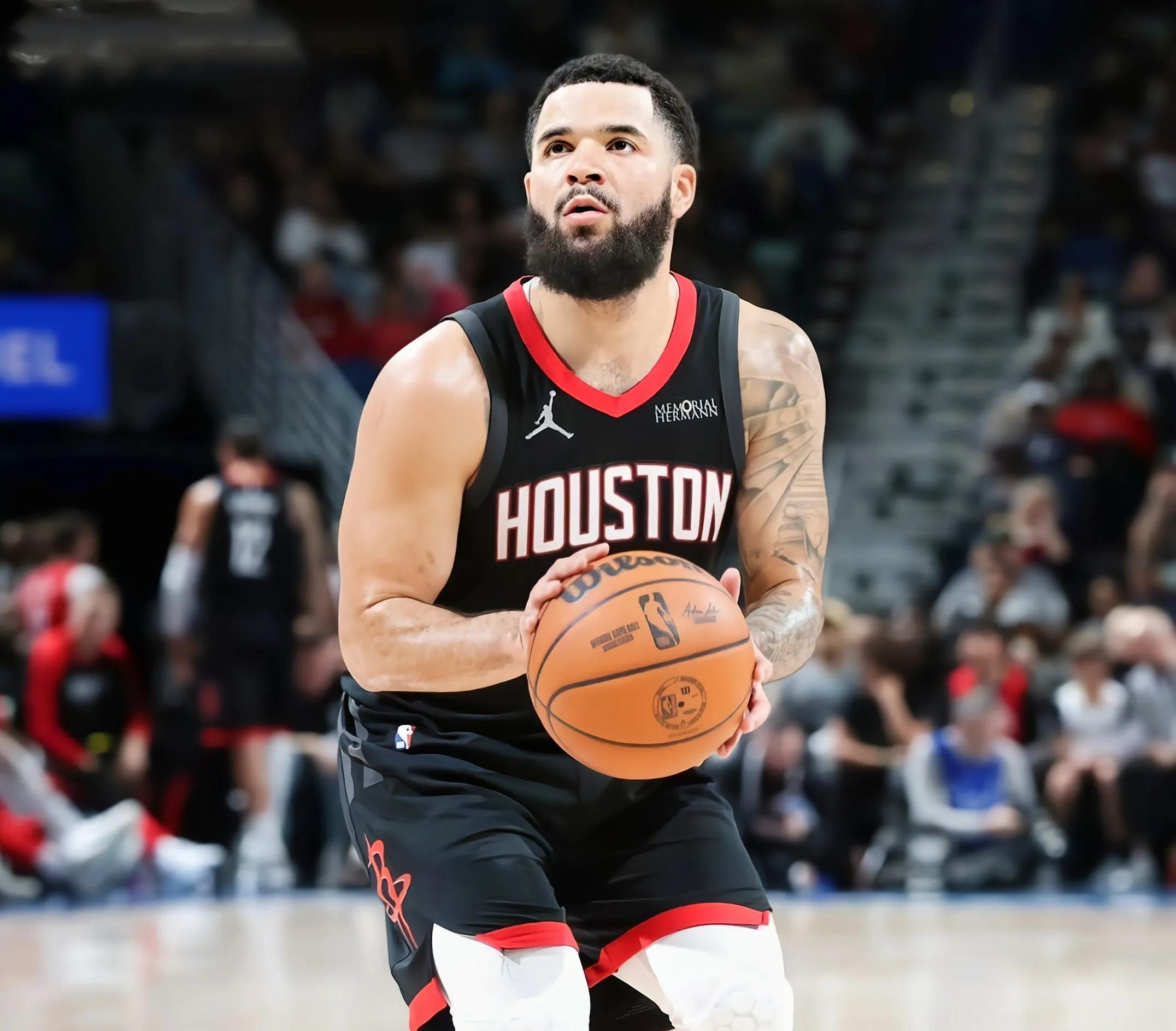 开云体育中国-比斯利出战首秀，火箭队险胜灰熊