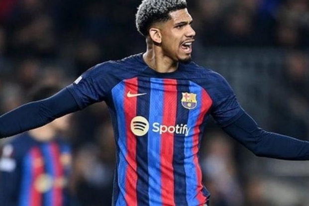 开云体育在线-铁心护卫！球队们的坚守防线