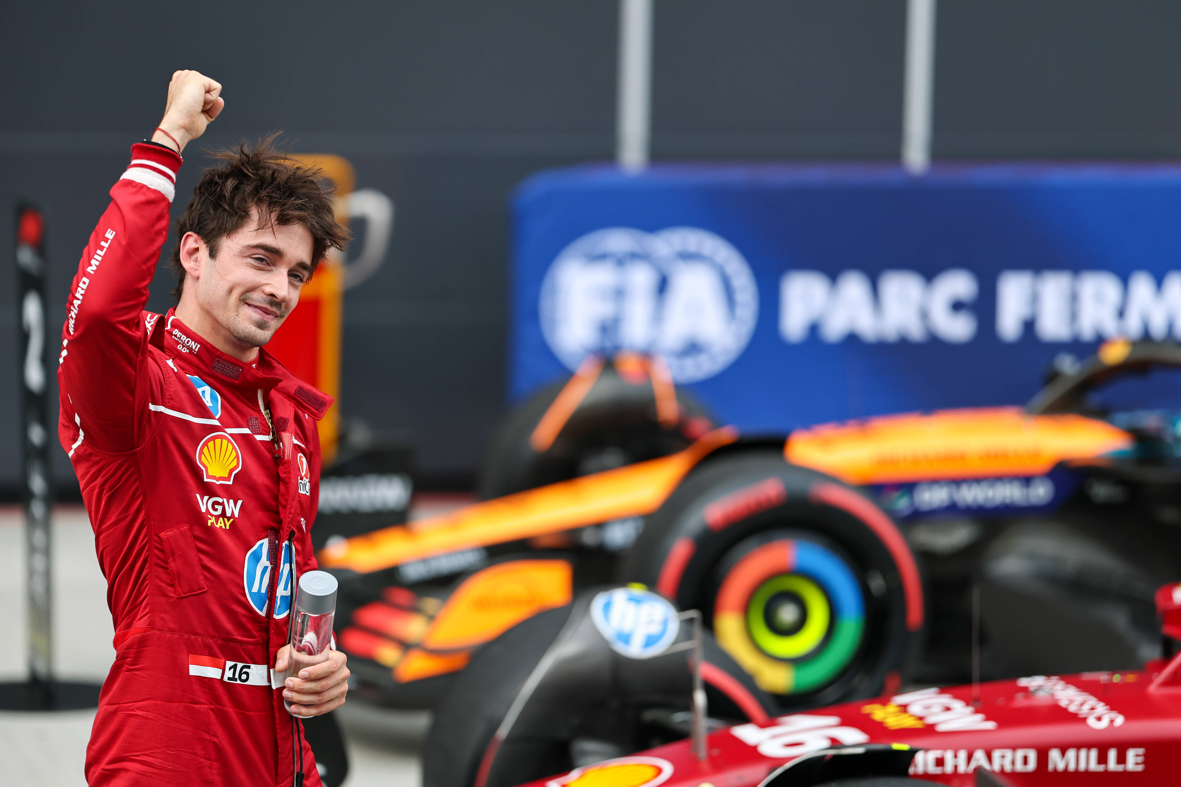 法拉利逆转梅赛德斯,皮亚斯特里高光表现的简单介绍 法拉利逆转梅赛德斯,皮亚斯特里高光表现的简单介绍