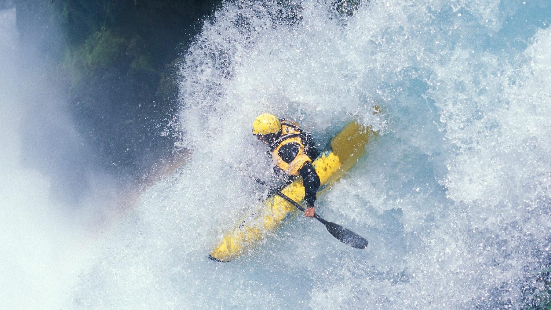 伯纳乌囚笼与伊蒂哈德王座，当皇马全面压制比利时，德布劳内却在国家德比中加冕